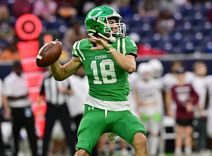 Silsbee vs Cuero December 2, 2022 Photo-Tom Dendy62
